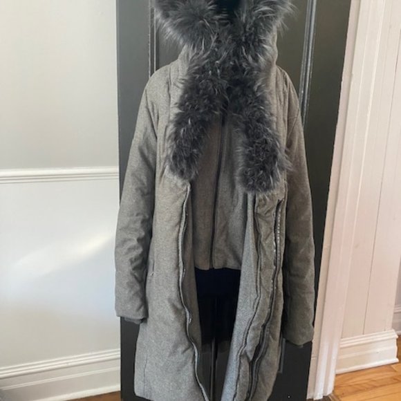 OOKPIK M womans Contessa witer Jacket,Grey with fur trim - Picture 7 of 7